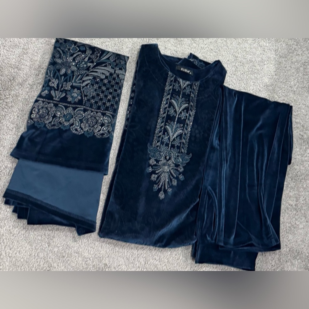 Elegant Blue Embroidered Suit Set ( velvet ) with velvet shawl/ dupatta